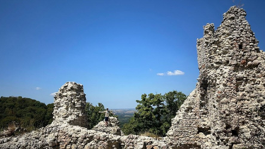 Vitány Castle, Hungary